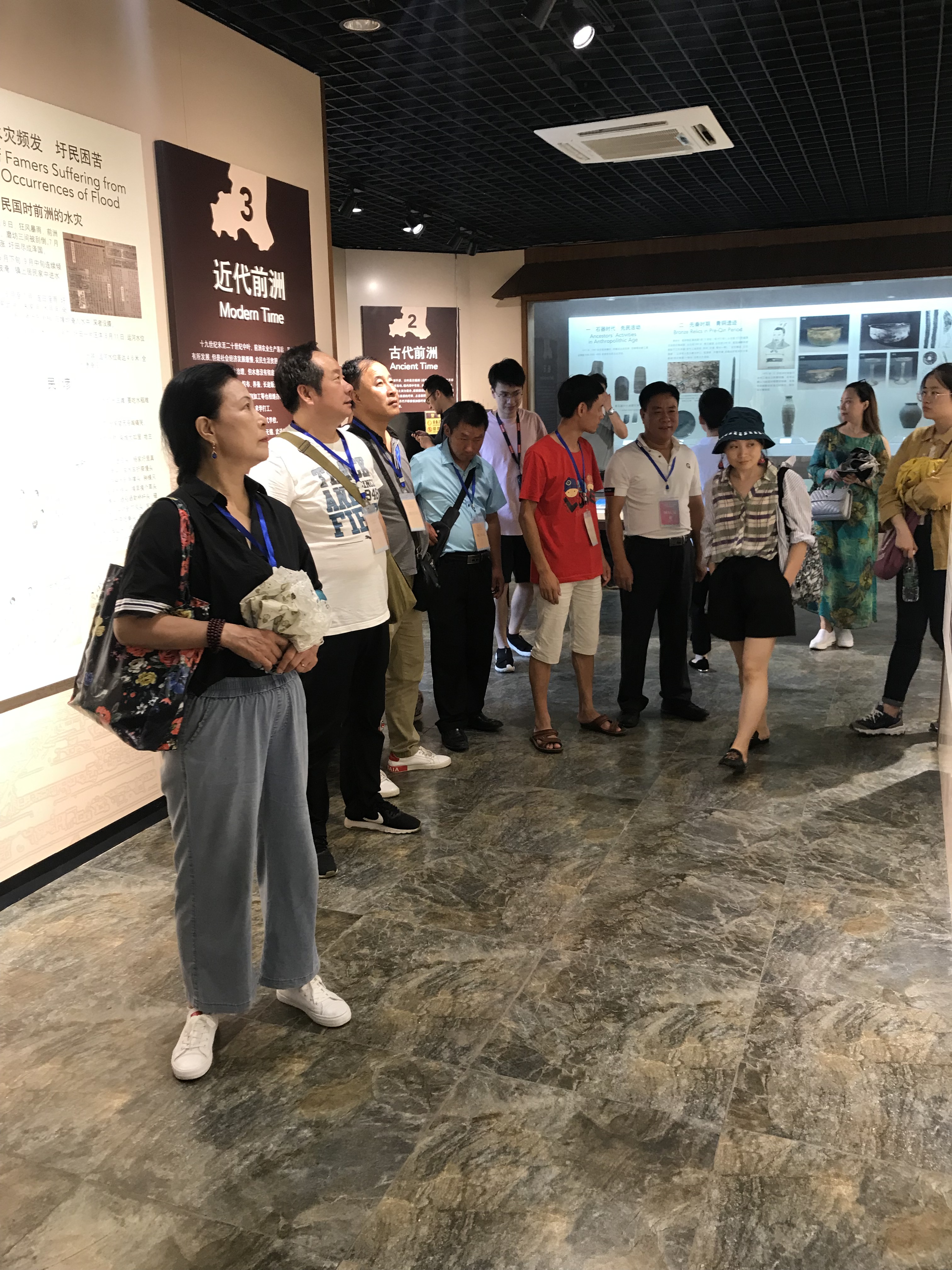 全国地方十大小戏原创作品展演采风组专家及相关演员参观锦绣园